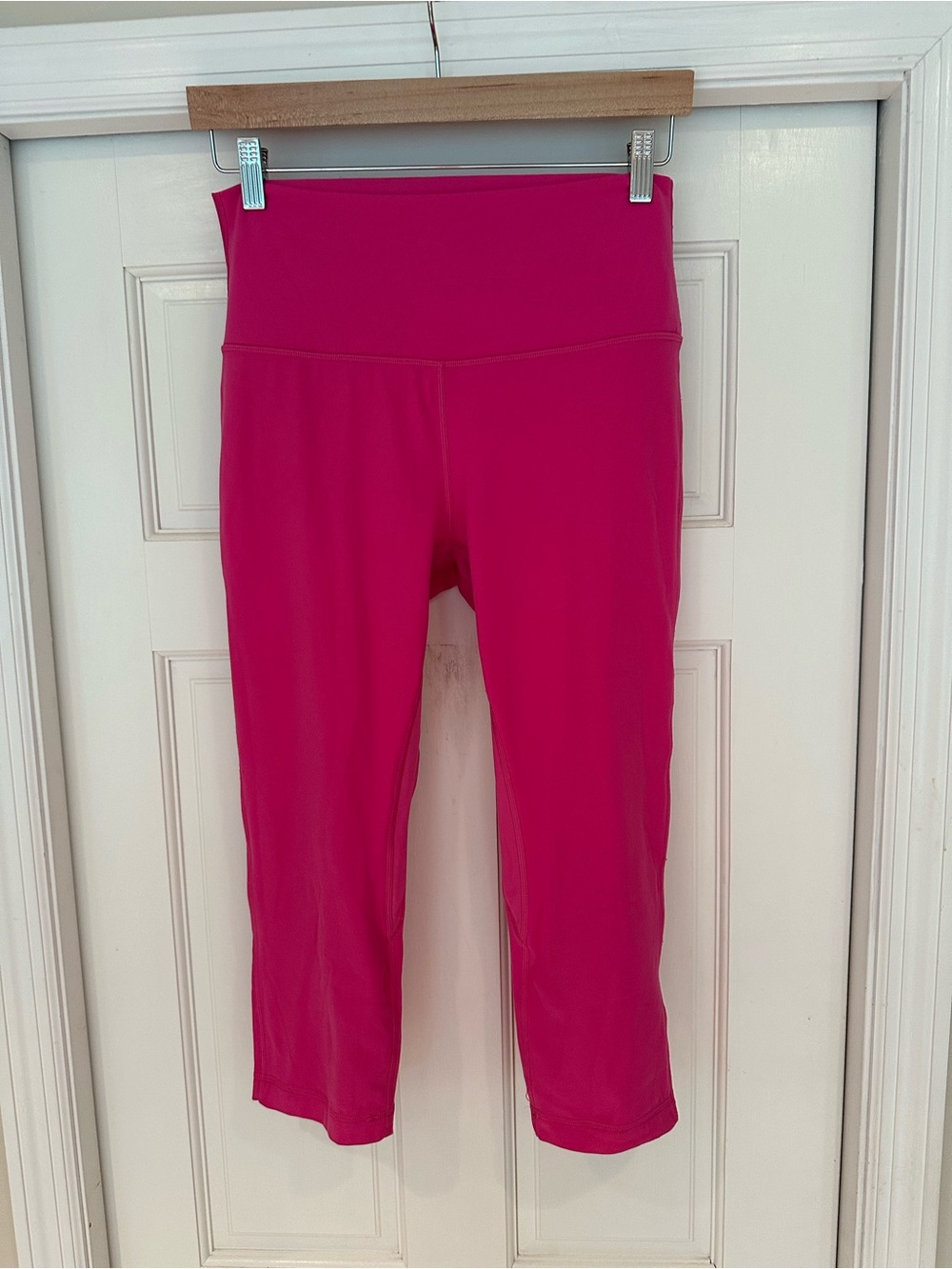 lululemon athletica Pink Cropped Leggings - Picture 1 of 4